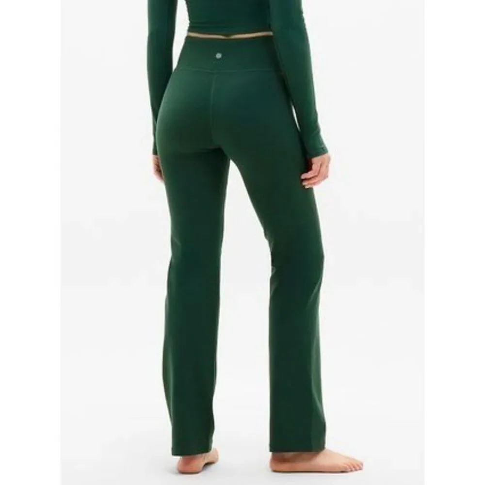Athleta Elation Ultra High Rise Straight Leg Pant in Pine Size XS NWT